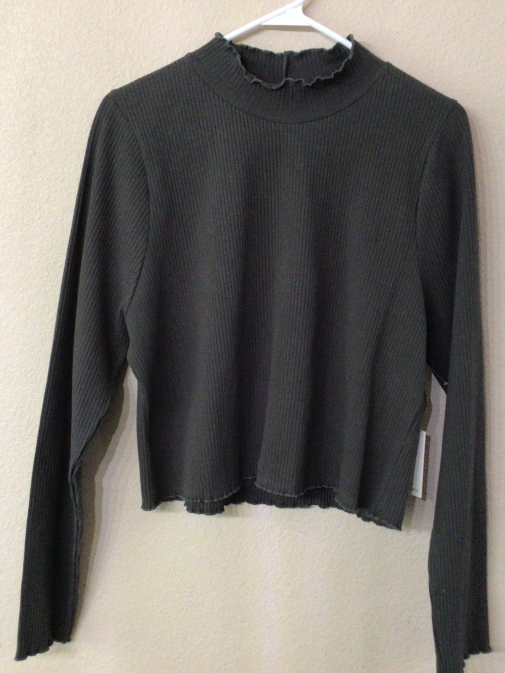 Good American Dark green ribbed sweater. Size 6. New with tags.